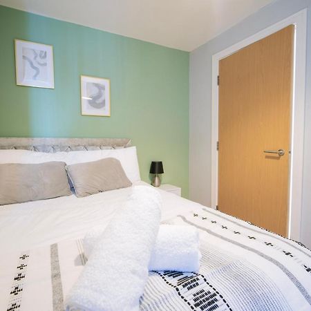 Modern Central Penthouse - 1 Secureparking Liverpool Bagian luar foto