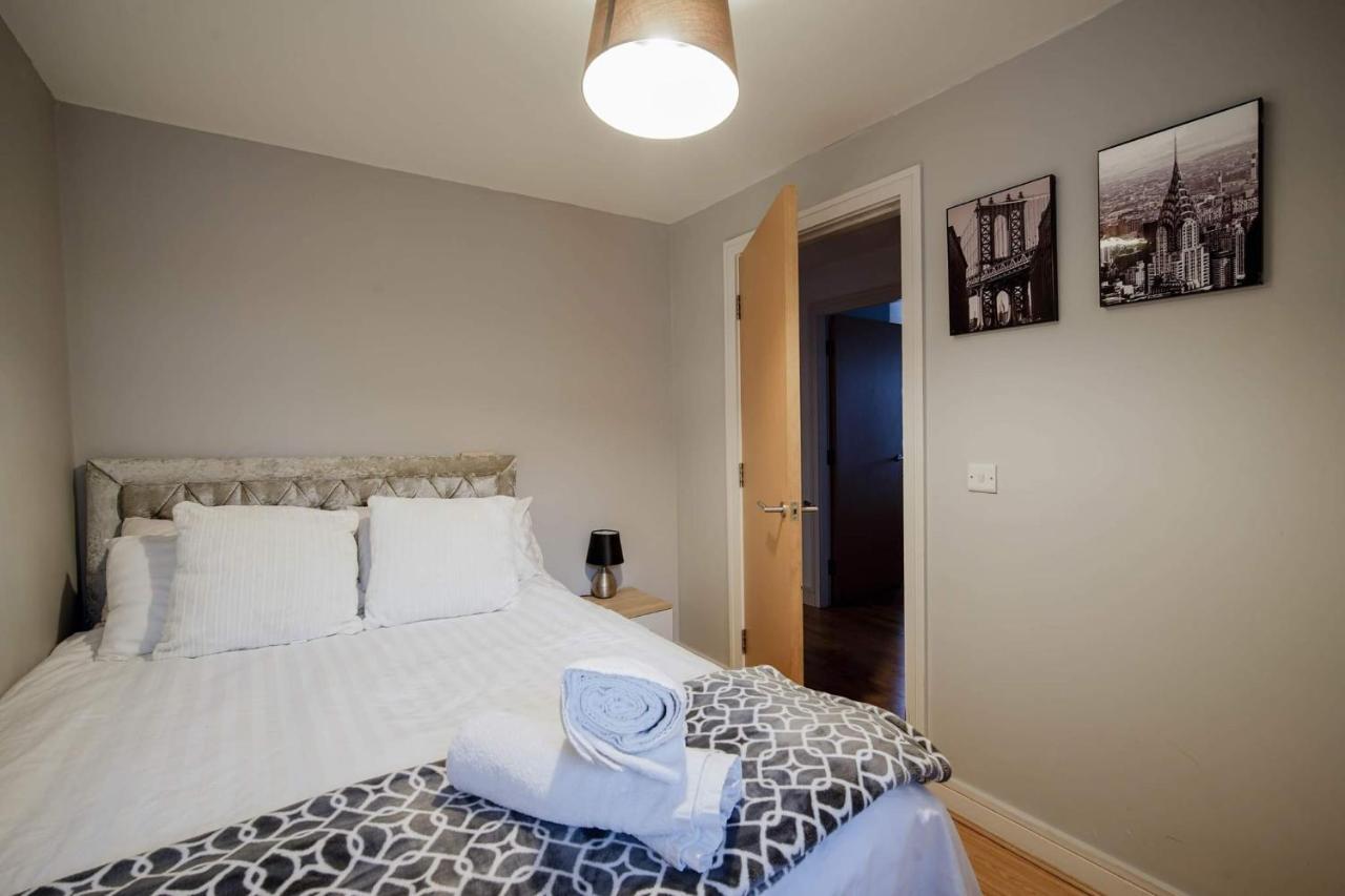 Modern Central Penthouse - 1 Secureparking Liverpool Bagian luar foto